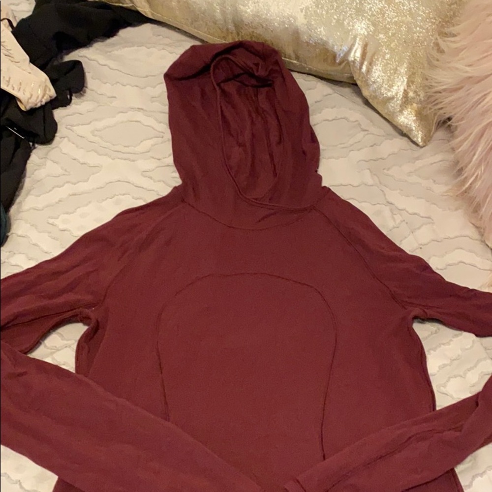 Lululemon size 6 maroon hooded long sleeve tunic